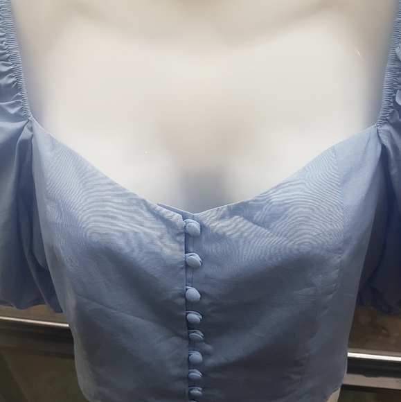 NWT Banana Republic periwinkle puff-sleeve croptop - Picture 2 of 5